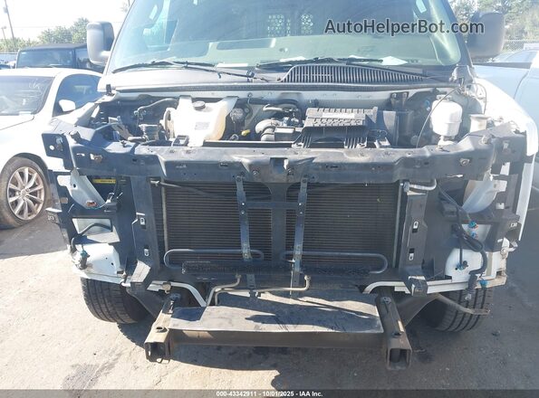 1GCWGAFG0J1904247 2018 CHEVROLET EXPRESS White Вид спереду