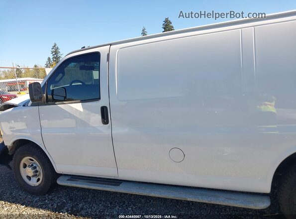 1GCWGAFG1L1254511 2020 CHEVROLET EXPRESS White 360 interior view