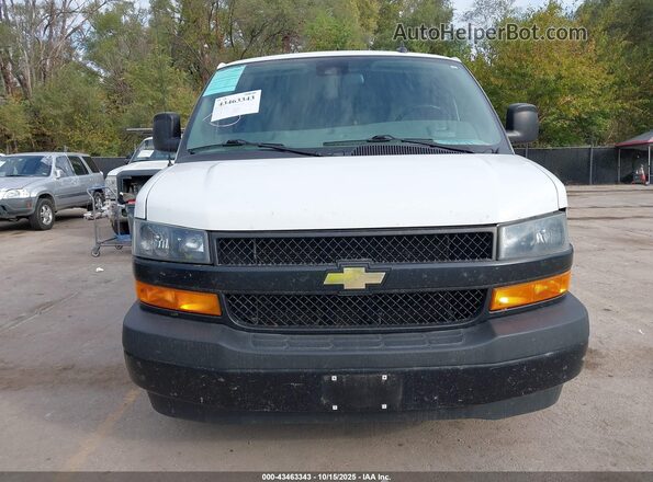1GCWGAFG3L1252632 2020 CHEVROLET EXPRESS White Rear interior view