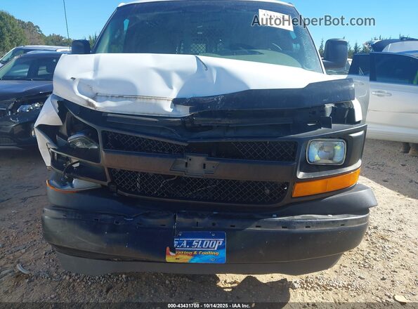 1GCWGAFG4H1204550 2017 CHEVROLET EXPRESS White წინა ხედი