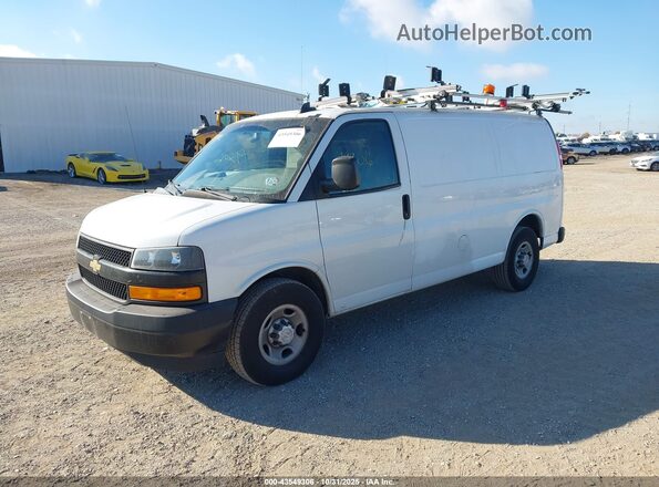 1GCWGAFP0J1335951 2018 CHEVROLET EXPRESS White წინა მარცხენა ხედი სამი მეოთხედიდან