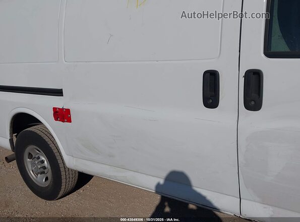 1GCWGAFP0J1335951 2018 CHEVROLET EXPRESS White წინა ხედი