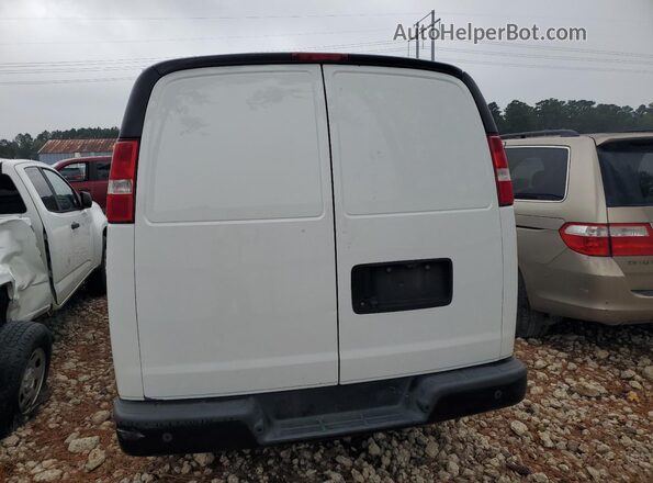 1GCWGAFP2M1181540 2021 CHEVROLET EXPRESS White Вид ззаду