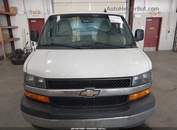 1GCWGAFP5L1185807 2020 CHEVROLET EXPRESS White Vista del cuadro de instrumentos