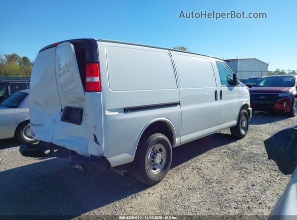 1GCWGAFP6N1258797 2022 CHEVROLET EXPRESS White Tył prawy