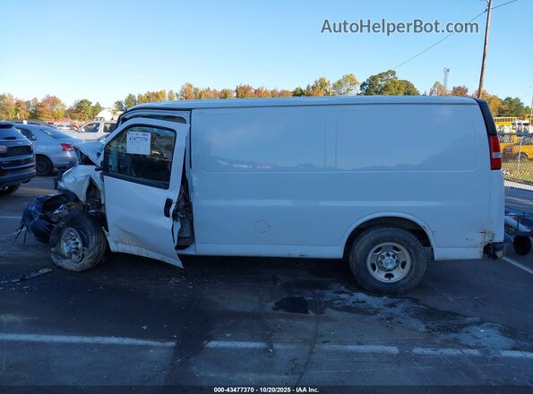 1GCWGAFP7M1204794 2021 CHEVROLET EXPRESS White Вид задньої частини салону