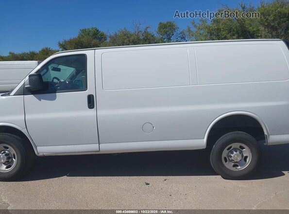 1GCWGAFP9P1160964 2023 CHEVROLET EXPRESS White 