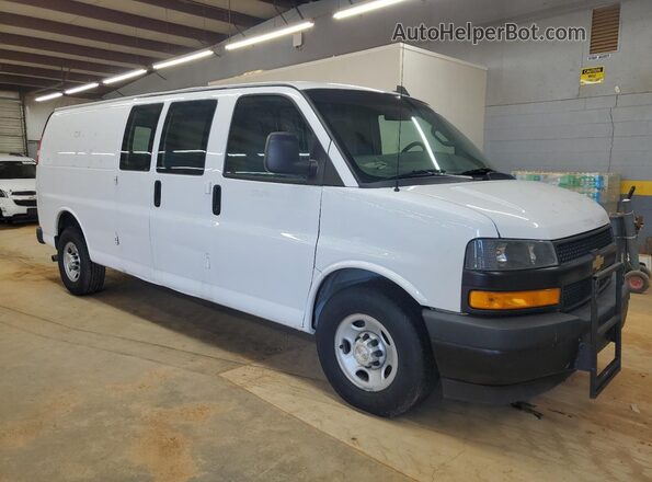 1GCZGHFGXJ1345067 2018 CHEVROLET EXPRESS Белый 