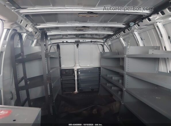 1GCZGHFP3N1223592 2022 CHEVROLET EXPRESS White VIN კოდის სტიკერის ხედი