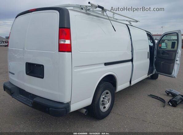 1GCZGHFP3N1223592 2022 CHEVROLET EXPRESS White უკანა მარჯვენა