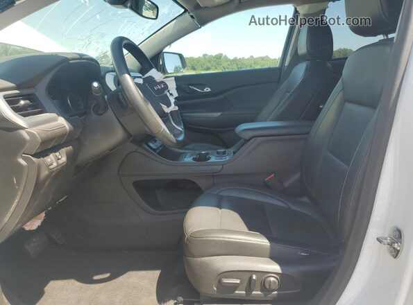 1GKKNML47PZ230158 2023 GMC ACADIA White Widok wnętrza z przodu