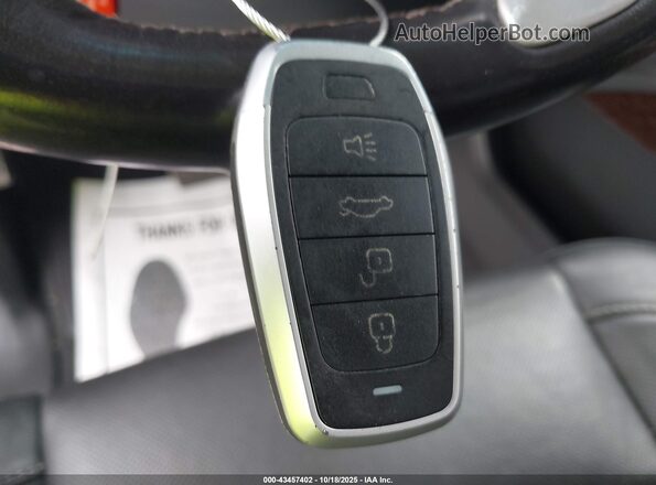 1GKS2BKC0LR215856 2020 GMC YUKON White Dashboard view