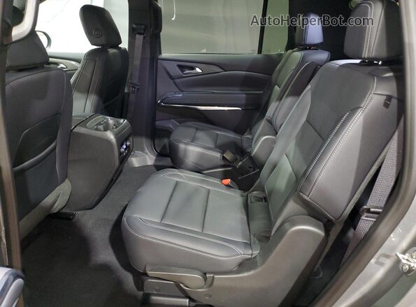 1GNEVGKS1TJ137288 2026 CHEVROLET TRAVERSE Gray Սալոնի հետևի տեսք
