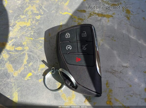1GNEVLRS0SJ272582 2025 CHEVROLET TRAVERSE Черный Вид панели приборов