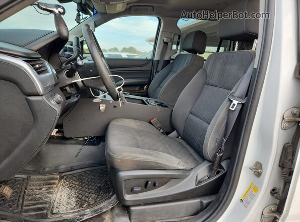 1GNLCDEC8LR109327 2020 CHEVROLET TAHOE White Front interior view