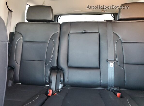 1GNSCAKC1LR189763 2020 CHEVROLET TAHOE Black Rear seats view