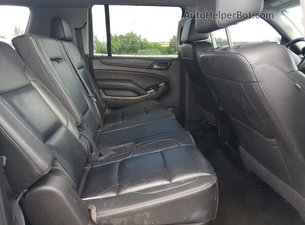 1GNSCHKC6JR102283 2018 CHEVROLET SUBURBAN White Widok tylnych siedzeń