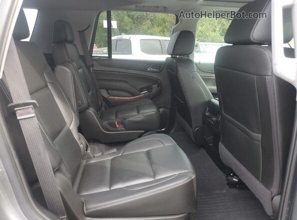 1GNSKCKC2LR298926 2020 CHEVROLET TAHOE Серый Вид задней части салона