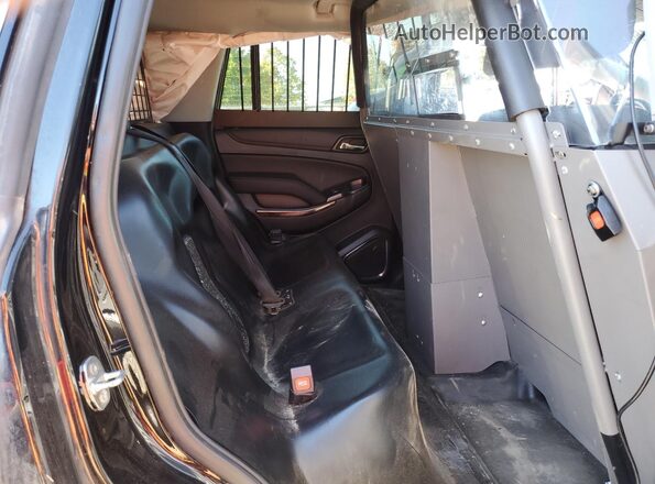1GNSKDEC1LR154138 2020 CHEVROLET TAHOE Черный Вид задней части салона