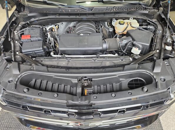 1GNSKPKD3NR321388 2022 CHEVROLET TAHOE Черный Вид подкапотного пространства
