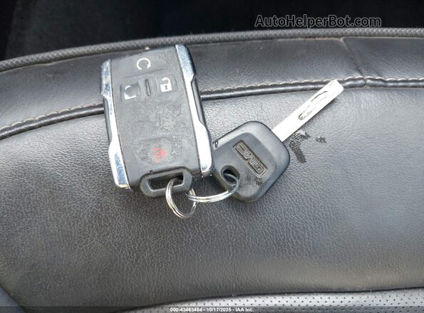 1GTP6EE13J1120639 2018 GMC CANYON Красный Вид панели приборов