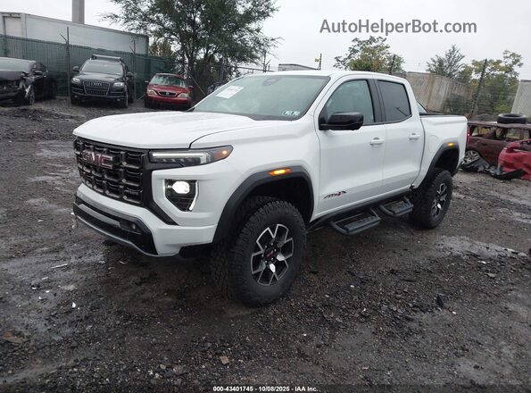 1GTP6EEK5R1146826 2024 GMC CANYON White წინა მარცხენა ხედი სამი მეოთხედიდან