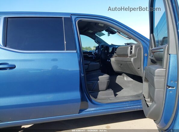 1GTPHBEK3RZ399735 2024 GMC SIERRA Blue Widok wnętrza z przodu