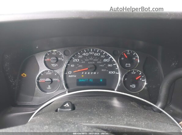 1GTW7AFG3L1187328 2020 GMC SAVANA CARGO White Vista de los asientos traseros