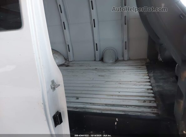 1GTW7AFG9K1227023 2019 GMC SAVANA 2500 White Вид наклейки з VIN-кодом