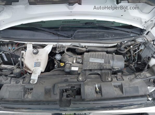 1GTW7AFG9K1227023 2019 GMC SAVANA 2500 White Вид ззаду