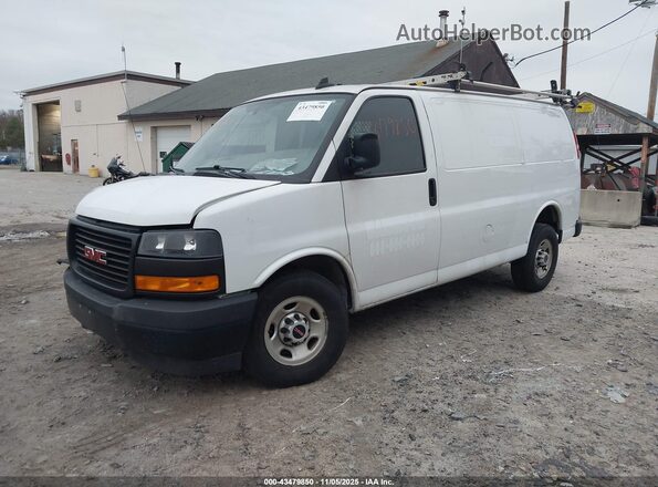 1GTW7AFGXJ1332376 2018 GMC SAVANA 2500 White Front left