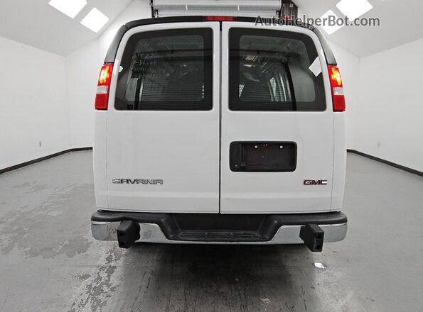 1GTW7AFP0R1159964 2024 GMC SAVANA Белый Вид сзади