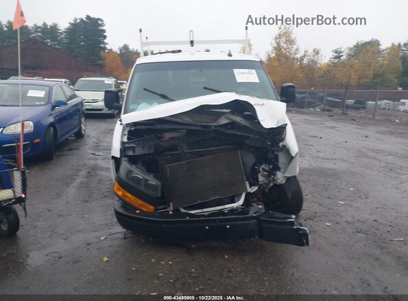 1GTW7AFP2J1202477 2018 GMC SAVANA 2500 White Սարքավորումների վահանակի տեսք