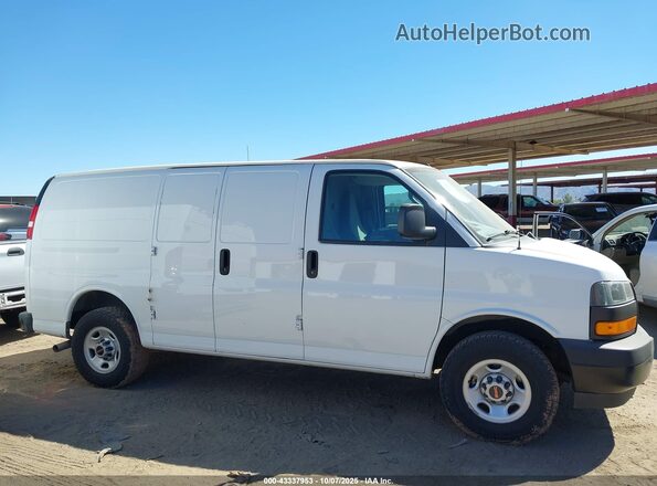 1GTW7AFP2N1139760 2022 GMC SAVANA CARGO Белый Вид задней части салона