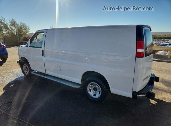 1GTW7AFP6R1156311 2024 GMC SAVANA White 