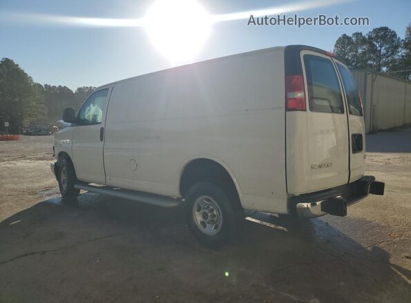 1GTW7AFP7R1232845 2024 GMC SAVANA White Tył lewy