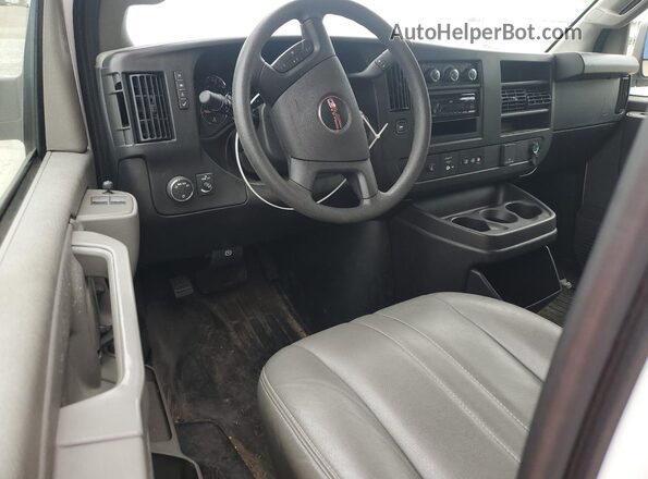 1GTW7AFP8R1207940 2024 GMC SAVANA White Widok zestawu wskaźników