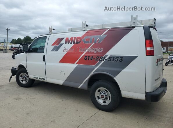 1GTW7AFP8R1207940 2024 GMC SAVANA White Tył prawy