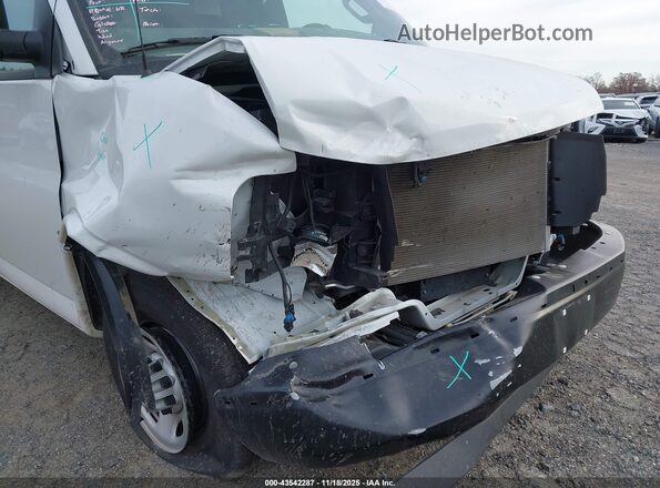 1GTW7AFPXR1165514 2024 GMC SAVANA CARGO White წინა ხედი