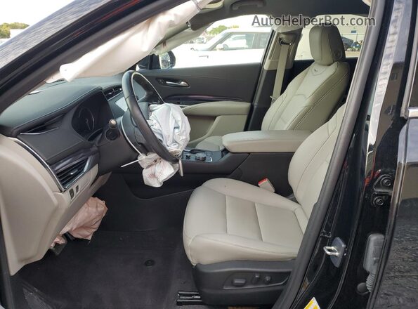 1GYAZAR48PF177404 2023 CADILLAC XT4 Black Widok wnętrza z przodu