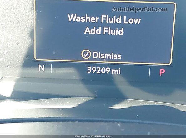 1GYFZCR4XNF113203 2022 CADILLAC XT4 Silver 