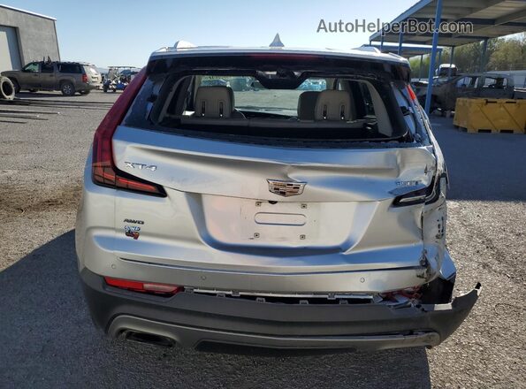 1GYFZDR42NF135962 2022 CADILLAC XT4 Silver Vista trasera