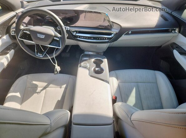 1GYKPPRK0RZ111748 2024 CADILLAC OTHER White Вид панелі приладів