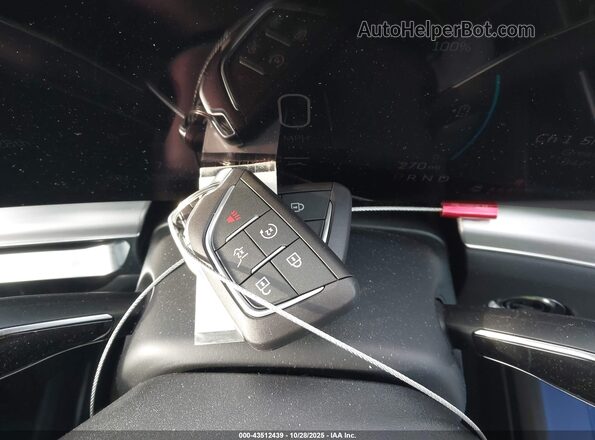 1GYKPPRK0RZ128615 2024 CADILLAC OTHER Зеленый Вид панели приборов