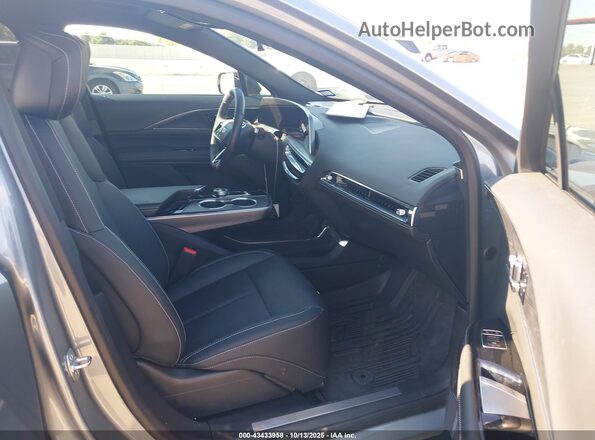 1GYKPURL5SZ303731 2025 CADILLAC OTHER Черный Вид салона спереди