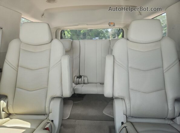 1GYS3BKJ9LR163029 2020 CADILLAC ESCALADE White Հետևի նստատեղերի տեսք
