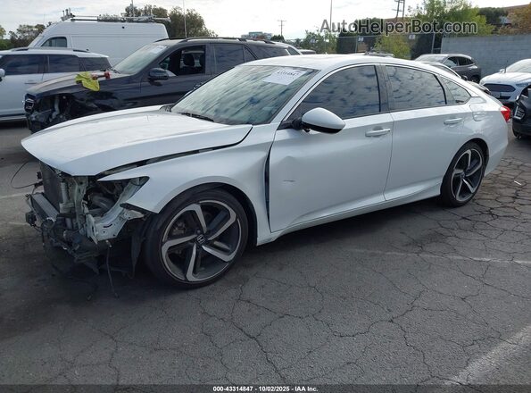 1HGCV2F37LA010679 2020 HONDA ACCORD Белый Передняя левая четверть