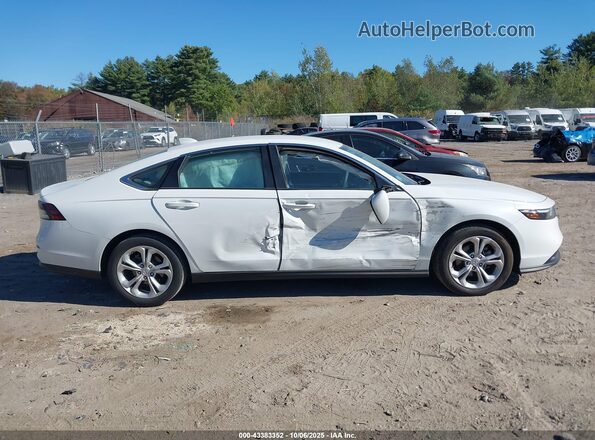 1HGCY1F29RA067855 2024 HONDA ACCORD Белый Вид задней части салона