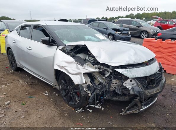 1N4AA6AV3KC360899 2019 NISSAN MAXIMA Silver Դիմացի տեսք