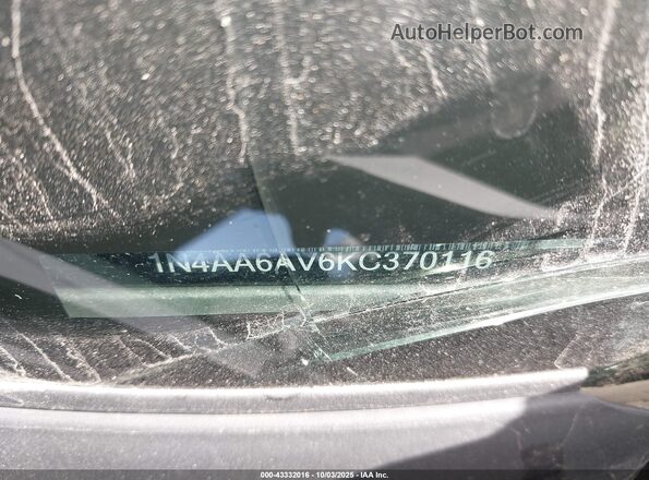 1N4AA6AV6KC370116 2019 NISSAN MAXIMA Silver Engine compartment view